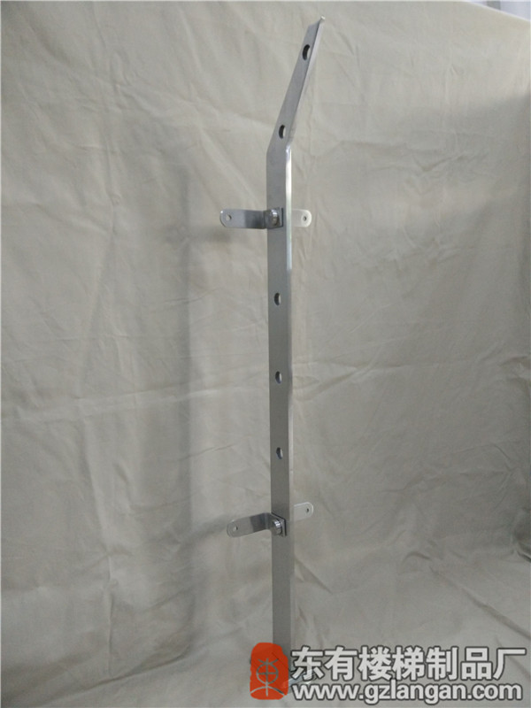 楼梯单扁玻璃不锈钢立柱DY-8135（45度侧面）