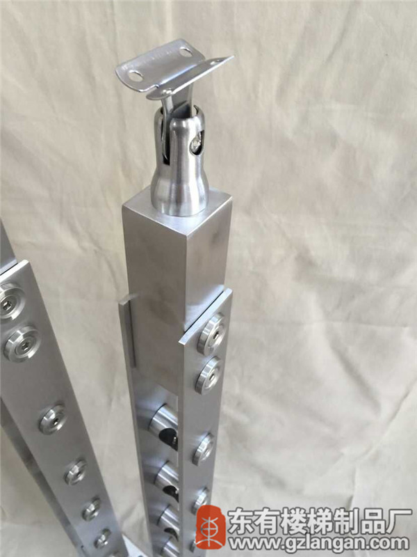 钛金双管穿孔不锈钢扶手立柱DY-8164精铸实心立柱头