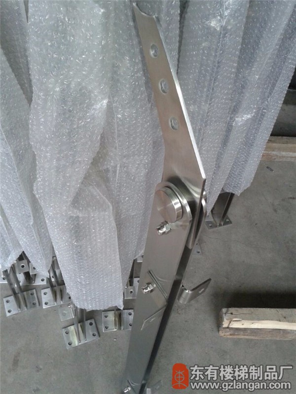 工程双扁玻璃不锈钢栏杆立柱DY-8119加厚实心立柱刀头