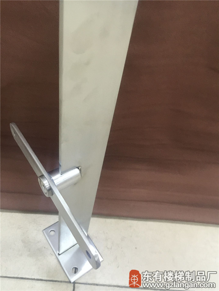 楼梯单扁不锈钢玻璃护栏立柱DY-8137厚精磨挂件