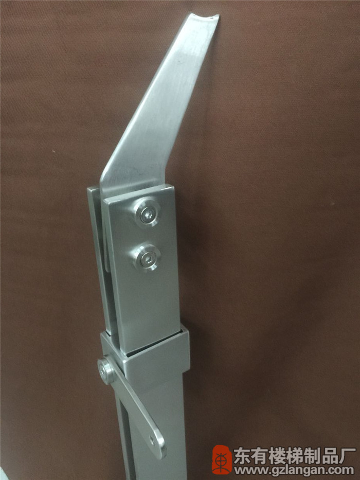 不锈钢阳台玻璃栏杆立柱DY-8151（8mm实心钢板刀头）