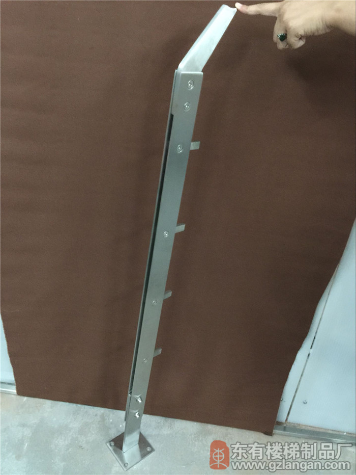 实心单扁不锈钢穿管栏杆立柱DIY-006实拍45度角2