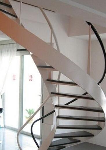 现代简约风格的整体不锈钢楼梯扶手