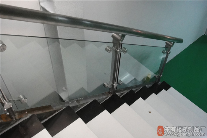 广州地铁专用不锈钢栏杆、楼梯扶手实拍图四