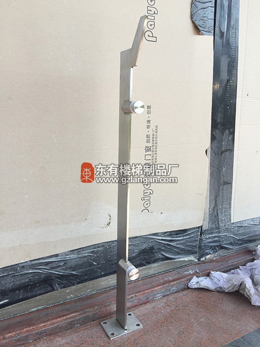 私人订制款不锈钢玻璃栏杆立柱DIY-003
