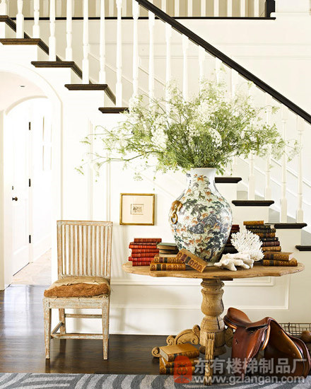 楼梯下方空间利用