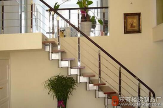 钢木楼梯之夹木不锈钢立柱