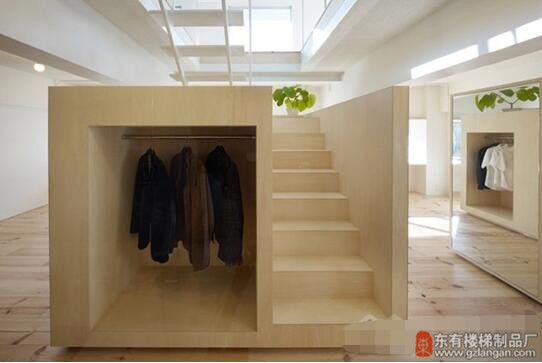 日本东京的Torafu建筑师 类似基于柜子的楼梯1