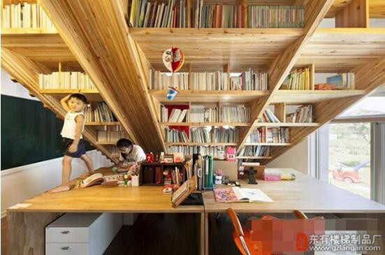 韩国Moon Hoon工作室设计 多功能木楼梯空间1
