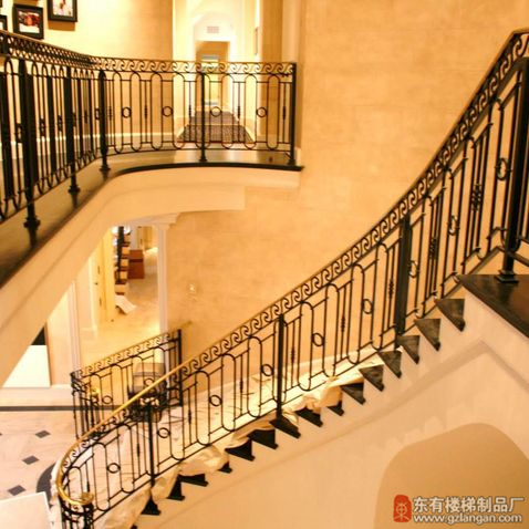 标准楼梯扶手高度是多少