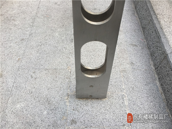 通道不锈钢扶手激光立柱-上下座用空心