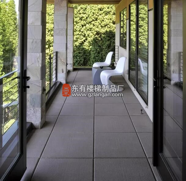  开放式阳台护栏