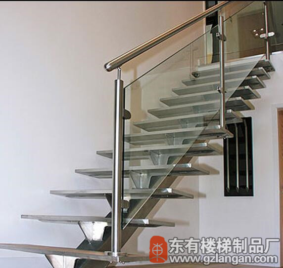 不锈钢楼梯立柱1