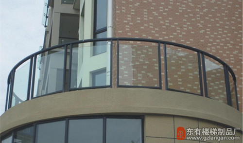 阳台护栏的设计要点 阳台护栏的设计要点