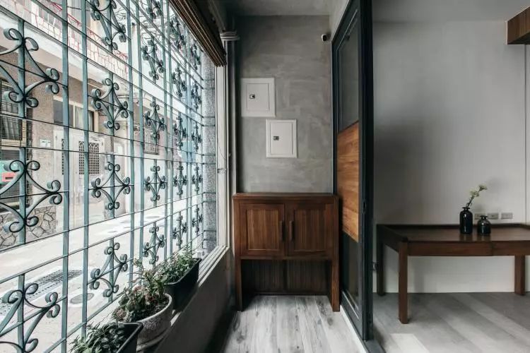 重新为铁窗花上色 重新为铁窗花上色