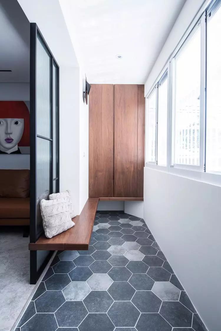 可爱地砖+特殊石材与柜体1