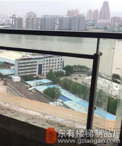 珠江桥脚住宅楼烤漆不锈钢阳台栏杆
